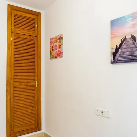 Bluewave Retreat Τορρεμολίνος