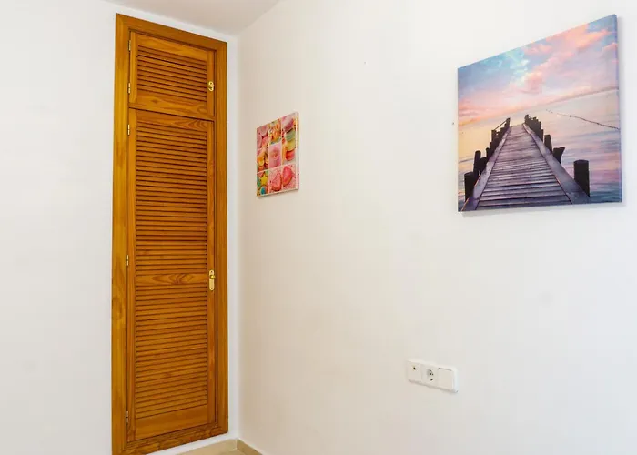 Bluewave Retreat Τορρεμολίνος